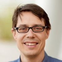 Dr. Johannes Henkel