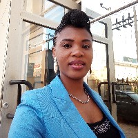 Esther Akanbi