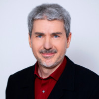Wolfgang Dollhäubl