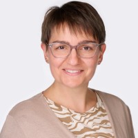 Katalin Soós-Lakos