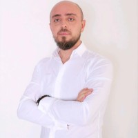 Enis Çinari