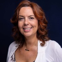 Dr Karen Middleton
