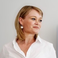 Dr. Anne Graefer
