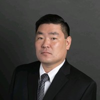 Eugene Han, Gri