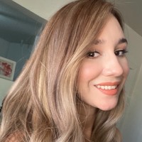 Alicia F Vega