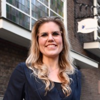 Vicky Van Dishoeck