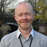 Ian Roberts