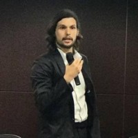 André Lopes Santos