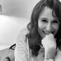 Tracey Llewellyn
