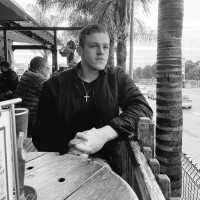 Dean Featherstone