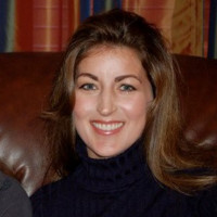 Jennifer Holmes