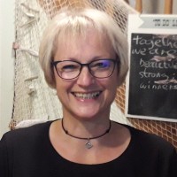 Caroline Holmes
