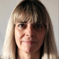 Rosa M Leal Reinon