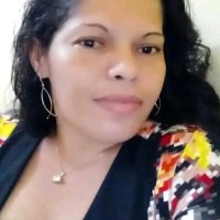 Clesia Oliveira