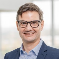 Joern-Peter Halle