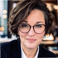 Pamela Holz