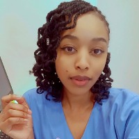 Lucia Ndlozi