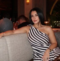 Kat R.