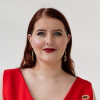 Iris Hertroijs (blue)