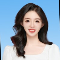 Stephanie He