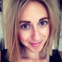 Jeni James