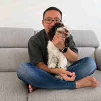 Jonathan Lim (林子崴）