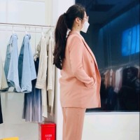 张一一