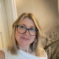 Lucy Ellis (Van Leeuwen)