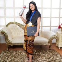 Devina Weliem