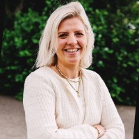 Marian De Vos