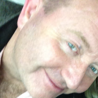 Tom Glenister