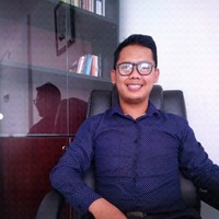 Muhamad Khusain,S.H.