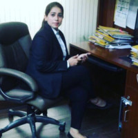 Adv. Navneet Kaur Kharbanda
