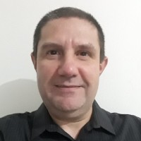 Adão Quadros