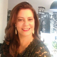 Ana Cláudia Oliveira