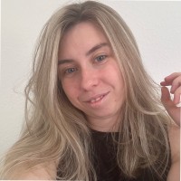 Toni Main