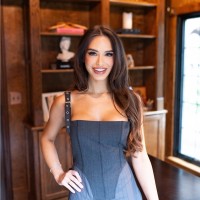Xristina Dixon