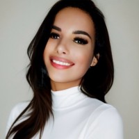 Arianna G.