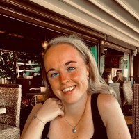 Nina Van Den Bogaard