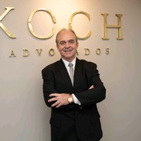 Laury Ernesto Koch .'.