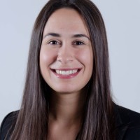 Nicole Zinzi, Mba