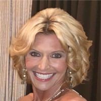Stephanie Bacon