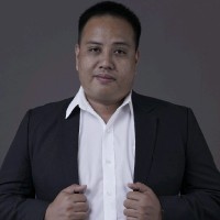 Mark Laurenz Catambay