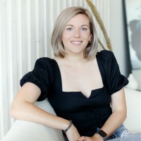 Lindsey Bond