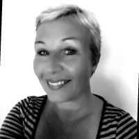 Esther Van Toor