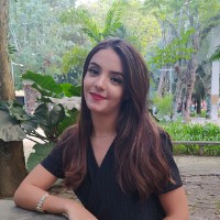 Laura Raniero de Oliveira