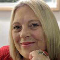 Debbie Senior