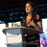 Julia Tzschätzsch