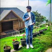 Yeshwanth T.
