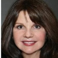 Gina Clowes